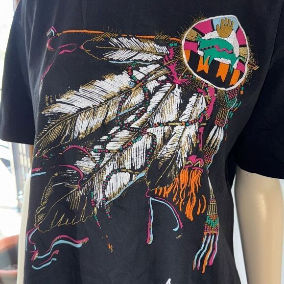 Vintage Black Native American Puffy Embellished Graphic Single Stitch T-Shirt Si - Picture 4 of 16